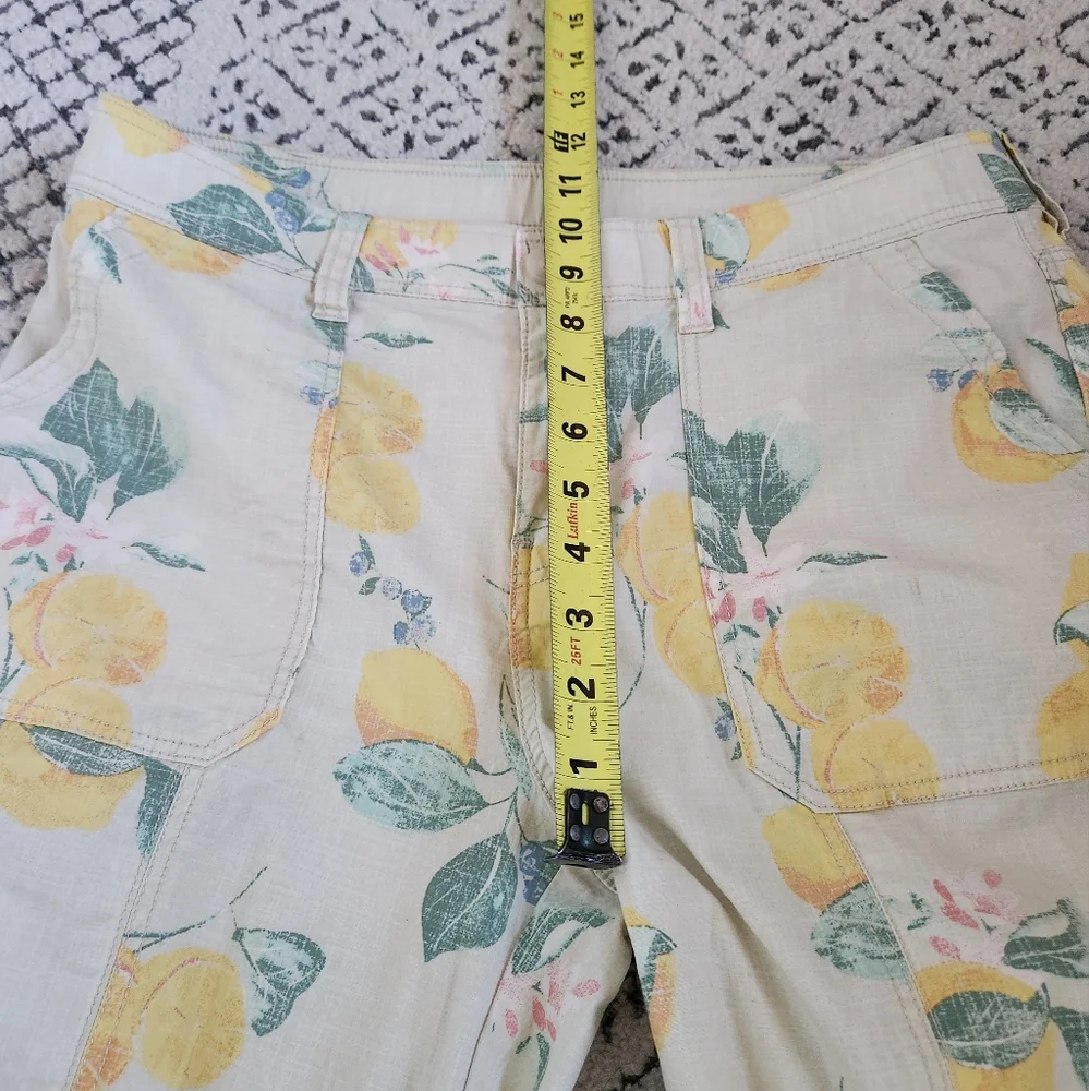 Chicos Pants Cream Yellow Lemon Pink Flower Cargo Cropped Mid Rise Utility 0/4